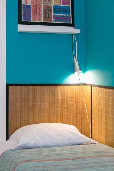 Principe Real Cool And Artistic 3 Bedrooms Flat! Lisbon Bagian luar foto