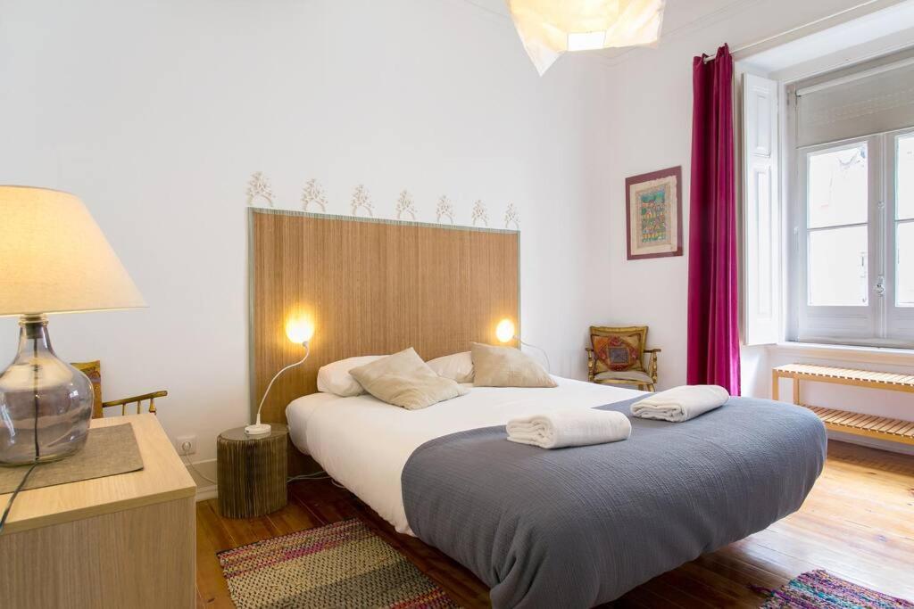 Principe Real Cool And Artistic 3 Bedrooms Flat! Lisbon Bagian luar foto