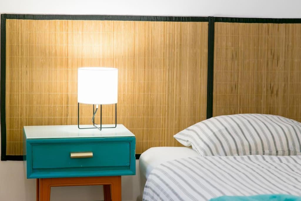 Principe Real Cool And Artistic 3 Bedrooms Flat! Lisbon Bagian luar foto