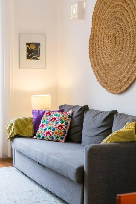 Principe Real Cool And Artistic 3 Bedrooms Flat! Lisbon Bagian luar foto